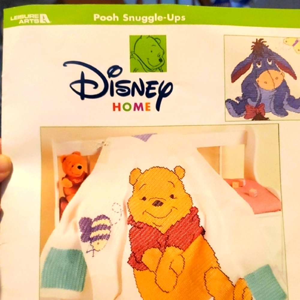 Disney Cross Stitch Pooh Collection POOH SNUGGLE UPS Tigger Piglet Eeyore - Picture 2 of 10